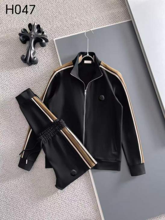 Picture of Moncler Sweater Suits _SKUMonclerM-3XL8qxH04741428